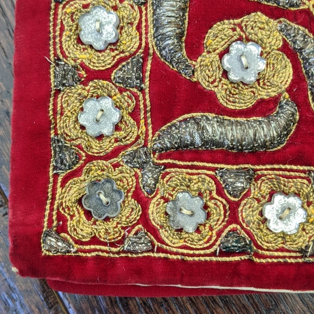 HARRY ROSENFELD I '40s Red Velvet Envelope Clutch w/ Beaded & Embroidered Flap